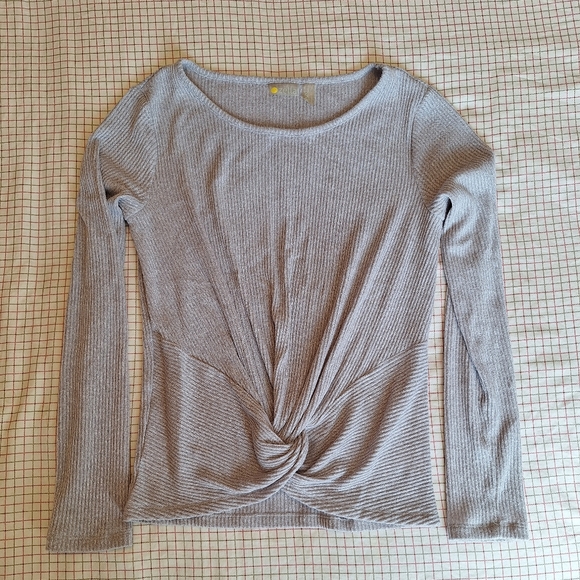 Zella Knot a Chance sweater - Picture 1 of 6